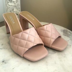 Nude Pink Sandal Heels size 6 1/2